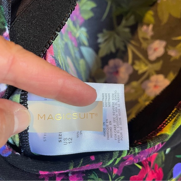 Magicsuit Floral Tankini Top Size 12 - Picture 5 of 6